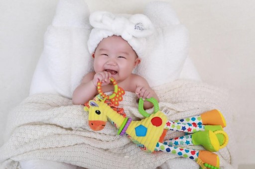 国内几个月私人代生小孩开始长牙